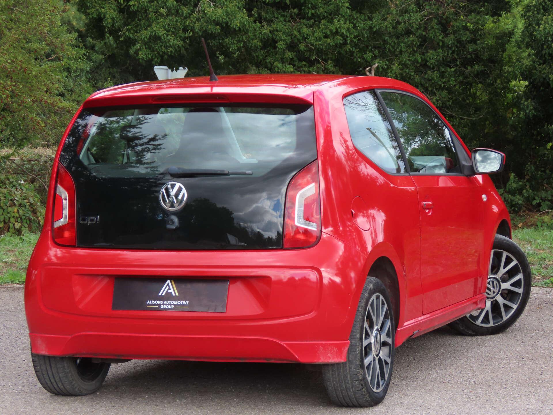 Volkswagen up! view 4
