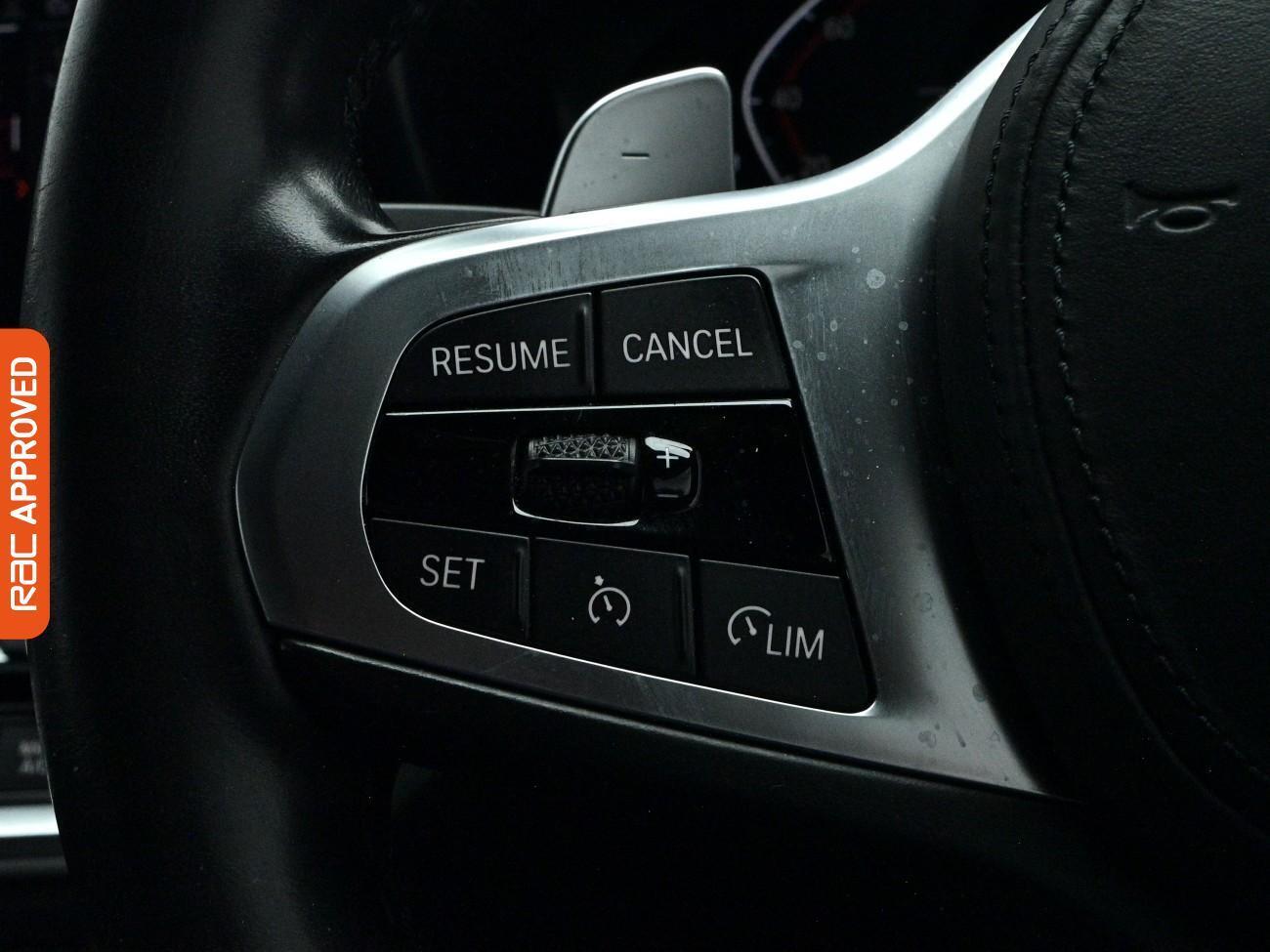 BMW 3 Series view 21