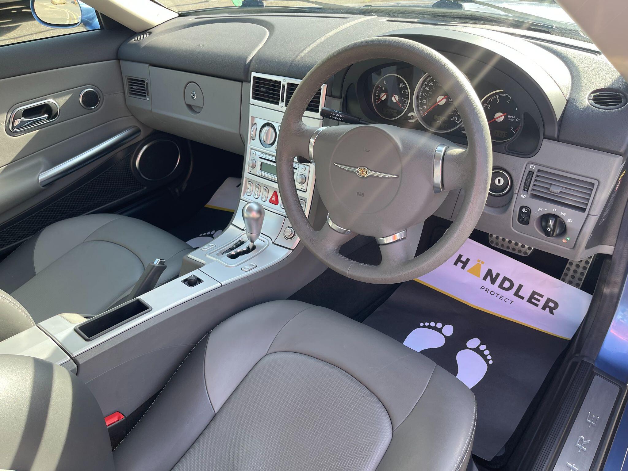 Chrysler Crossfire view 22