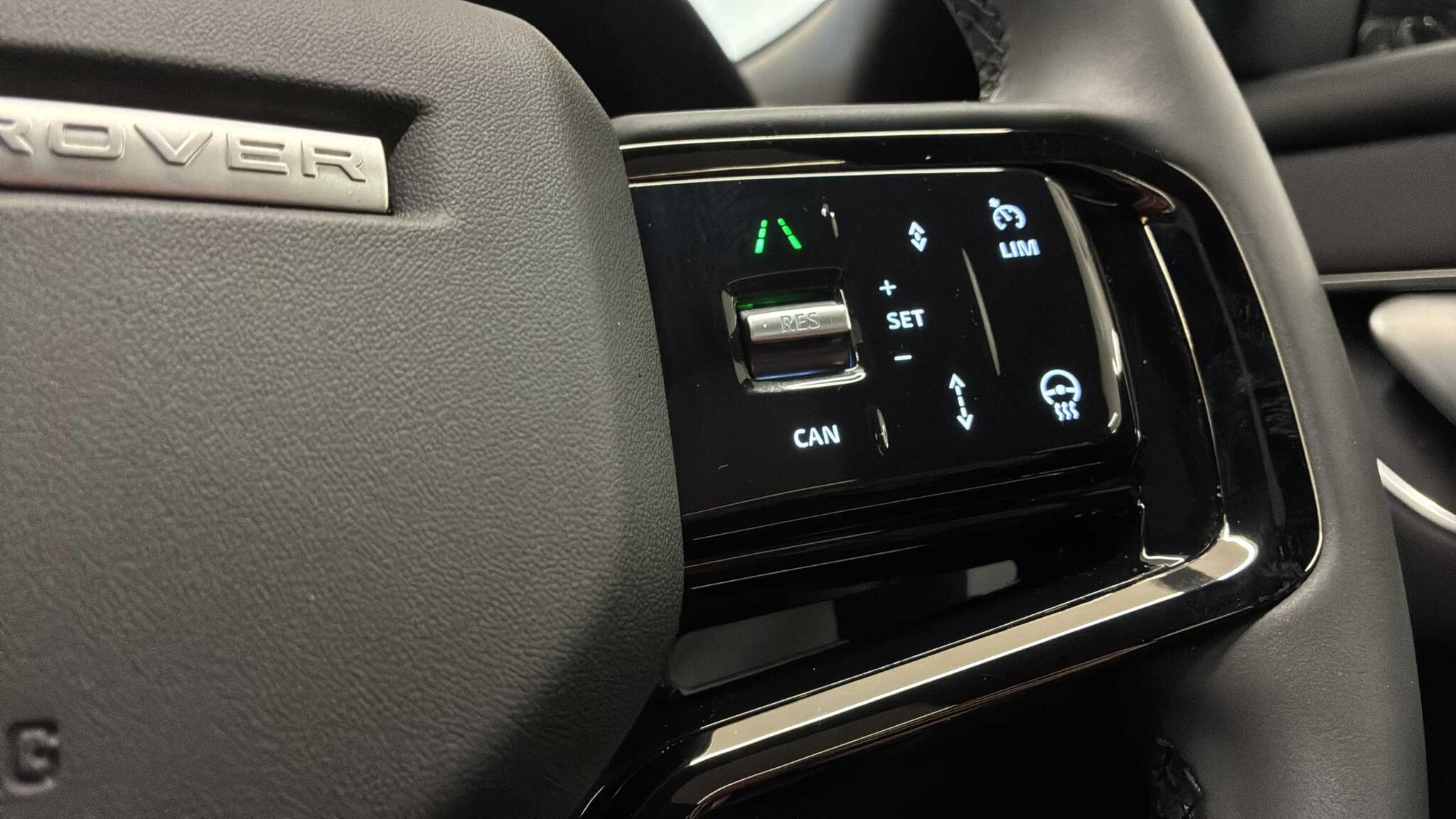 Land Rover Range Rover Velar view 28