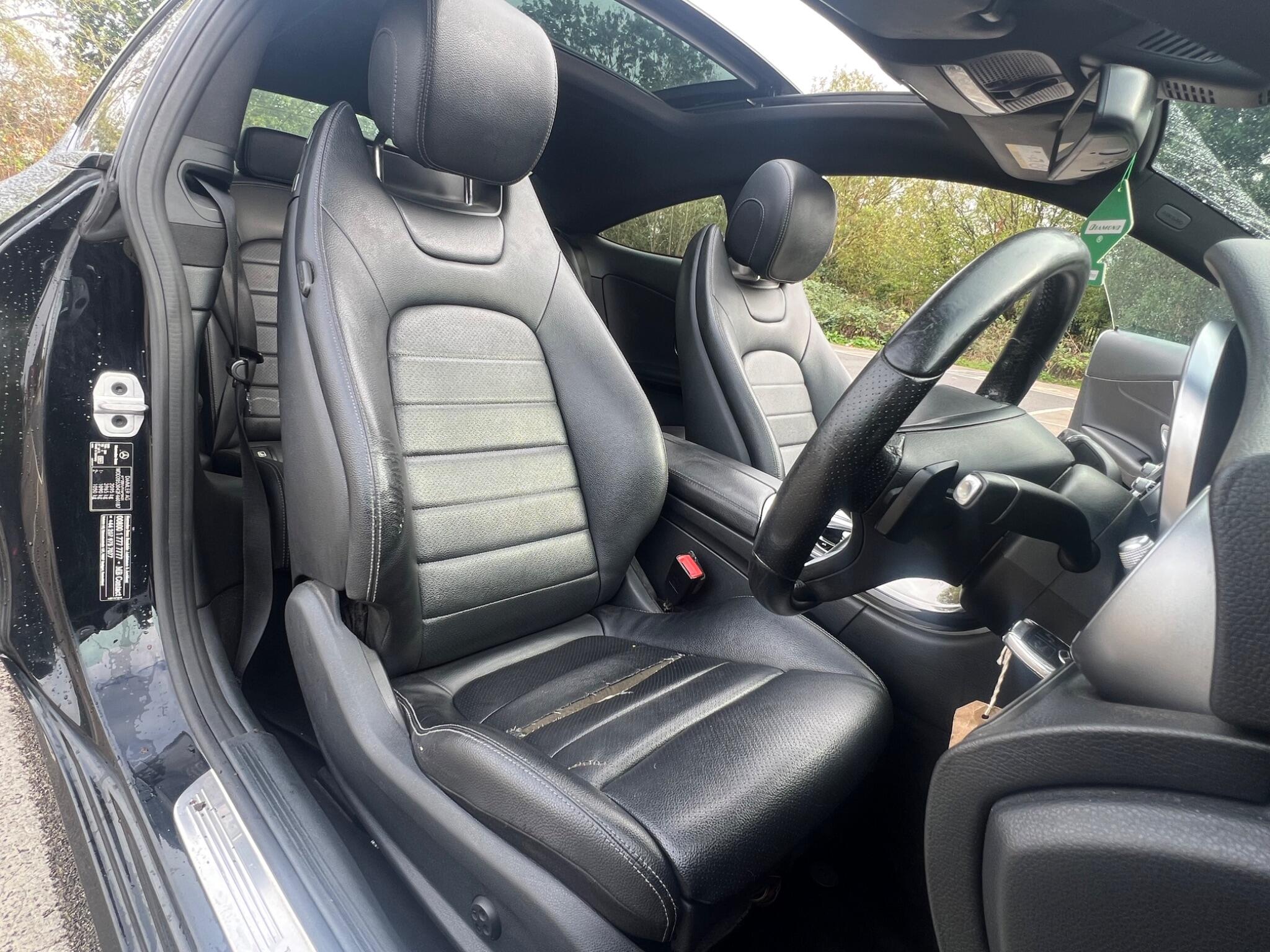 Mercedes-Benz C-Class view 22