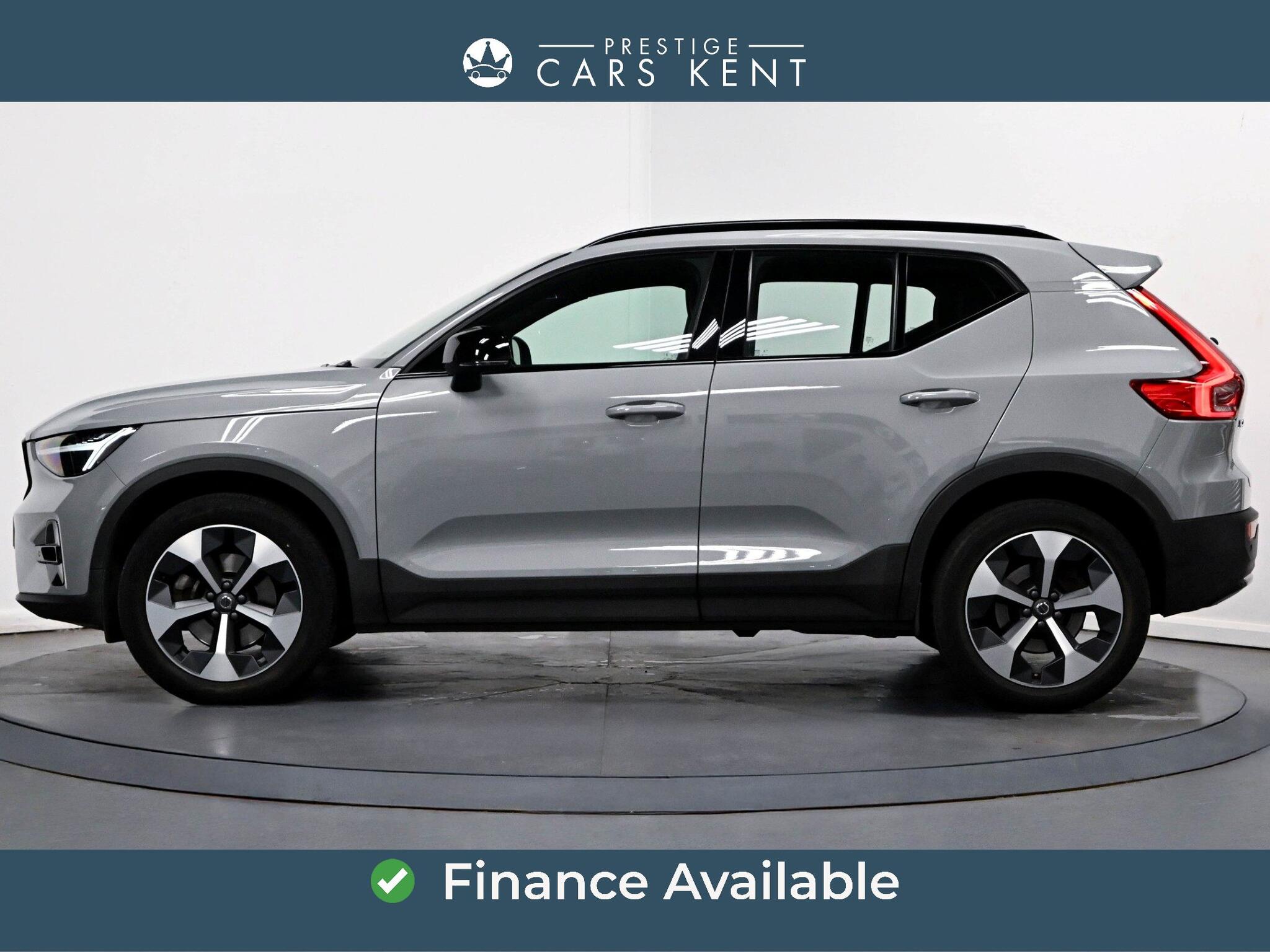 Volvo XC40 view 4