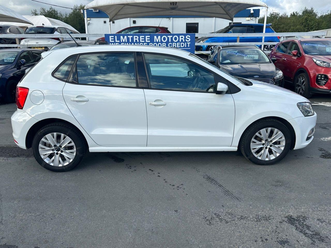 Volkswagen Polo view 10