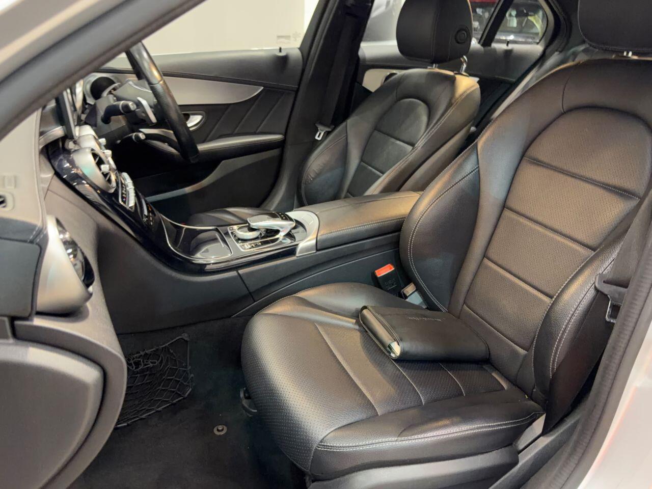 Mercedes-Benz C Class view 31