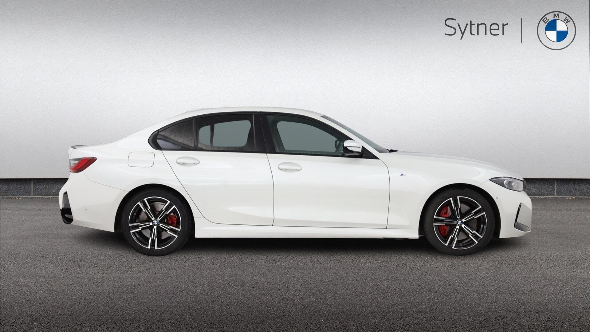 BMW 3 Series view 3