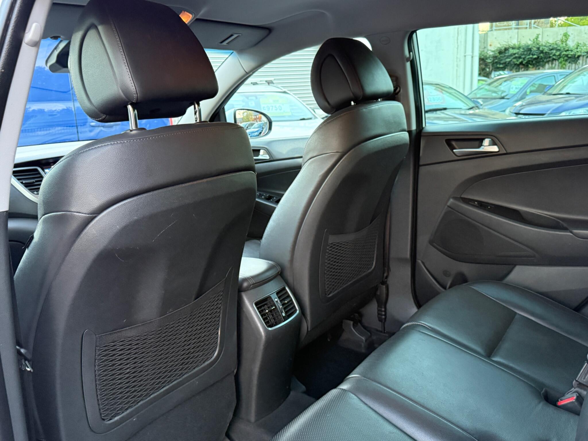 Hyundai TUCSON - Image 49