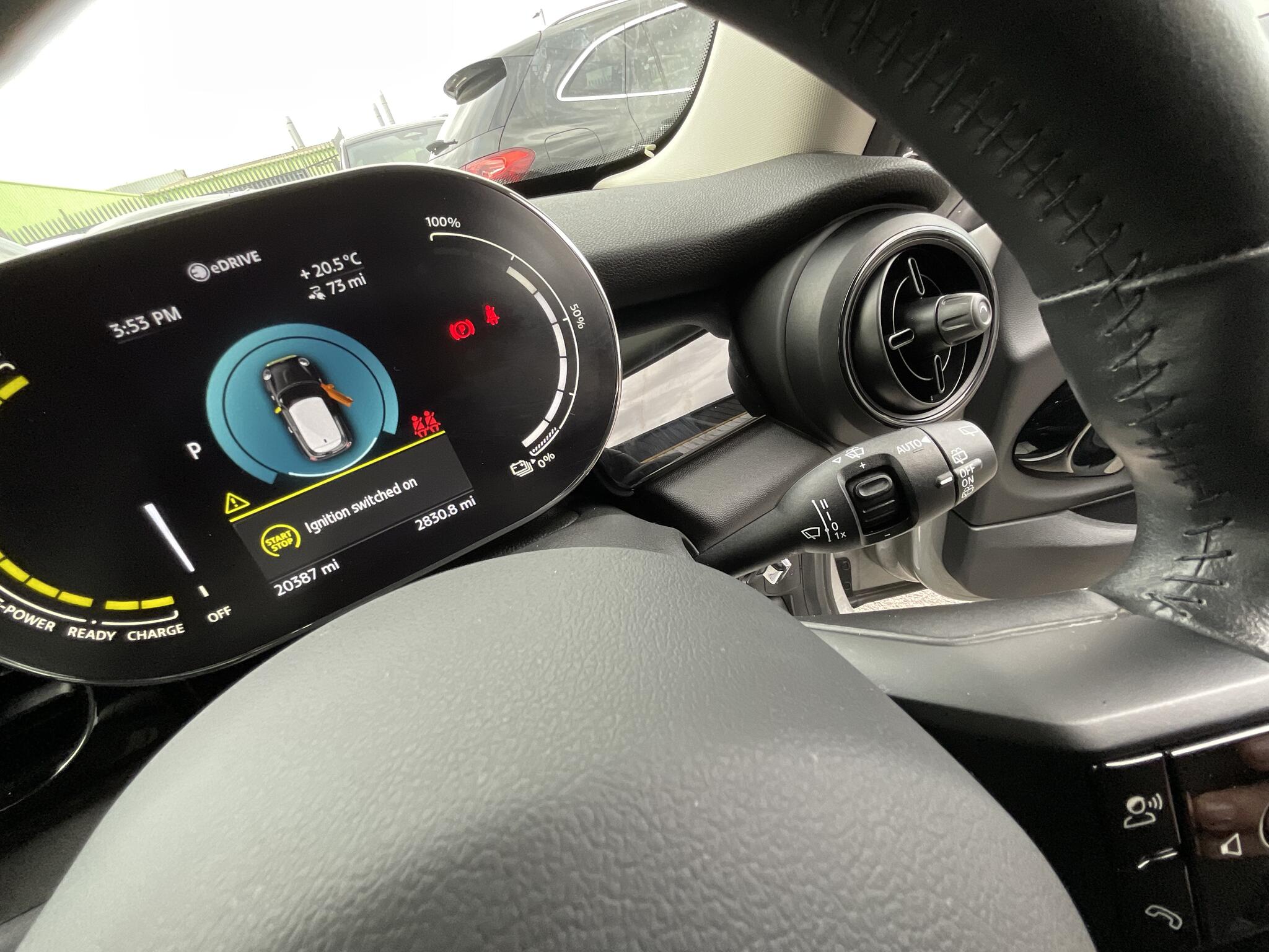 Mini Hatch view 24