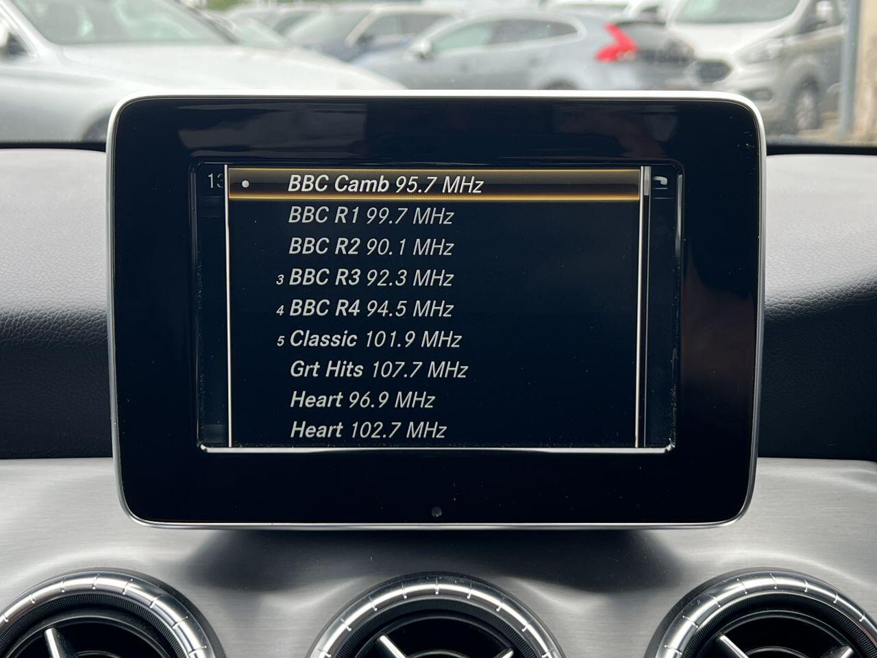 Mercedes-Benz Cla view 34