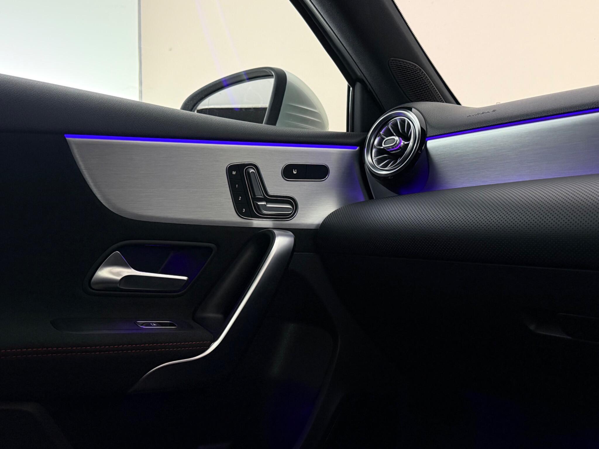 Mercedes-Benz A-Class view 31