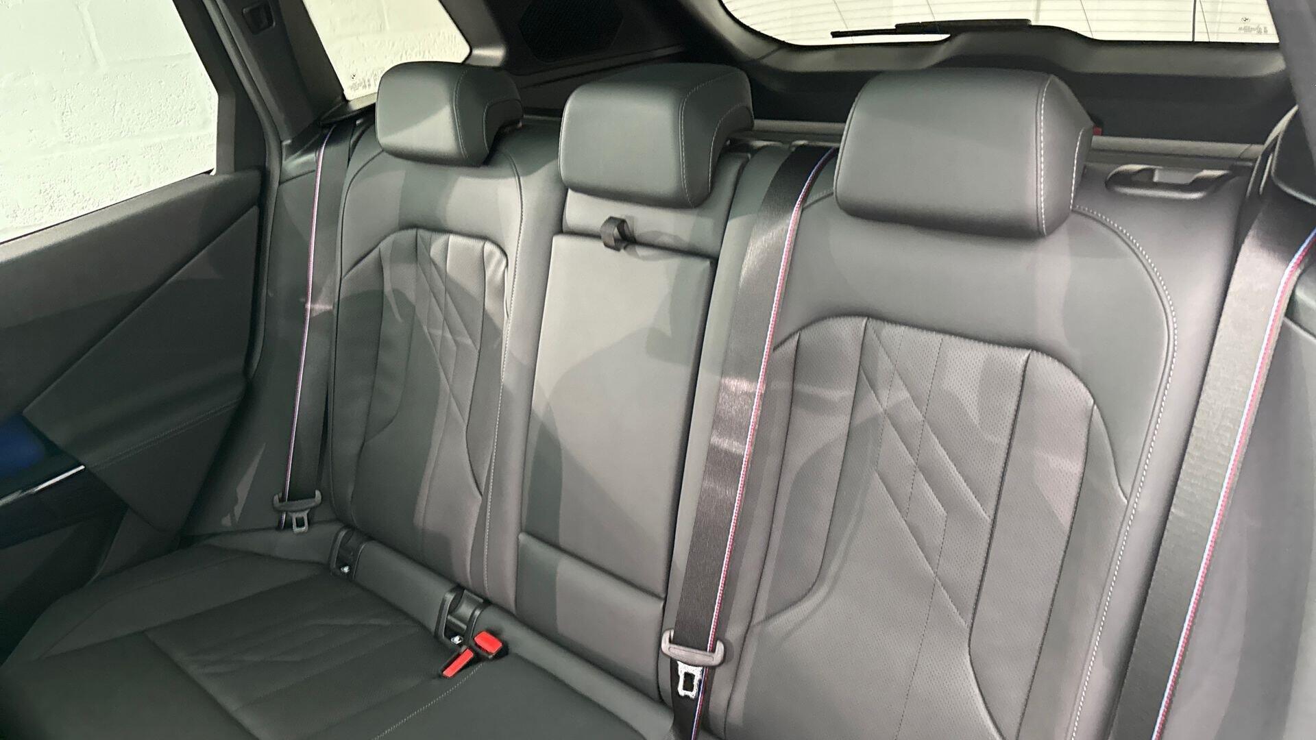 BMW X3 view 12