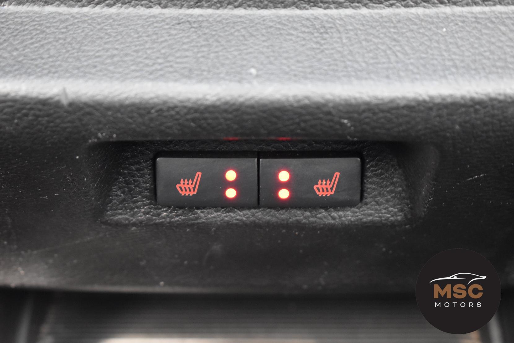 Ford Edge view 40