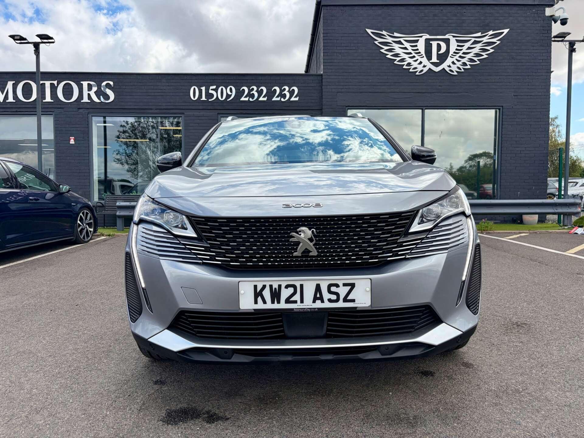Peugeot 3008 view 3
