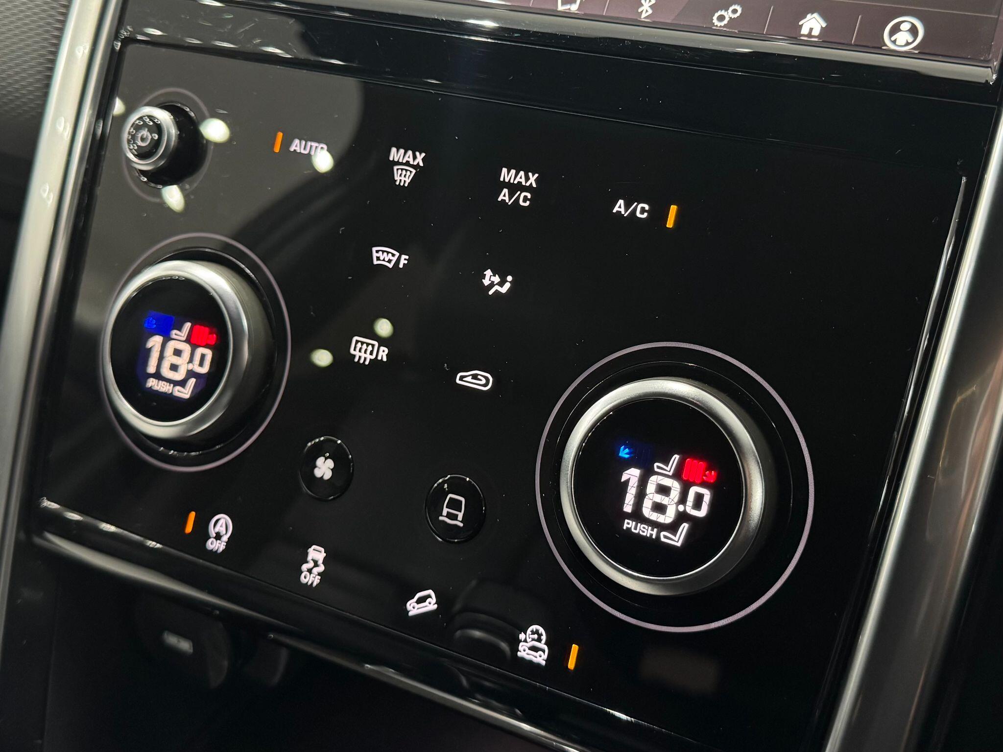 Land Rover Discovery Sport view 43