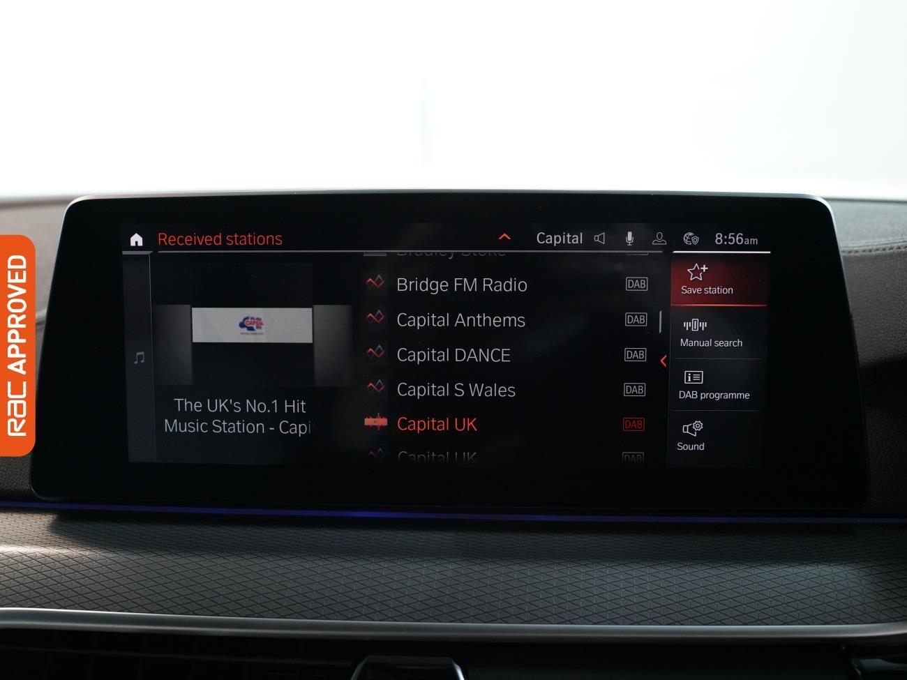 BMW 5 Series view 14
