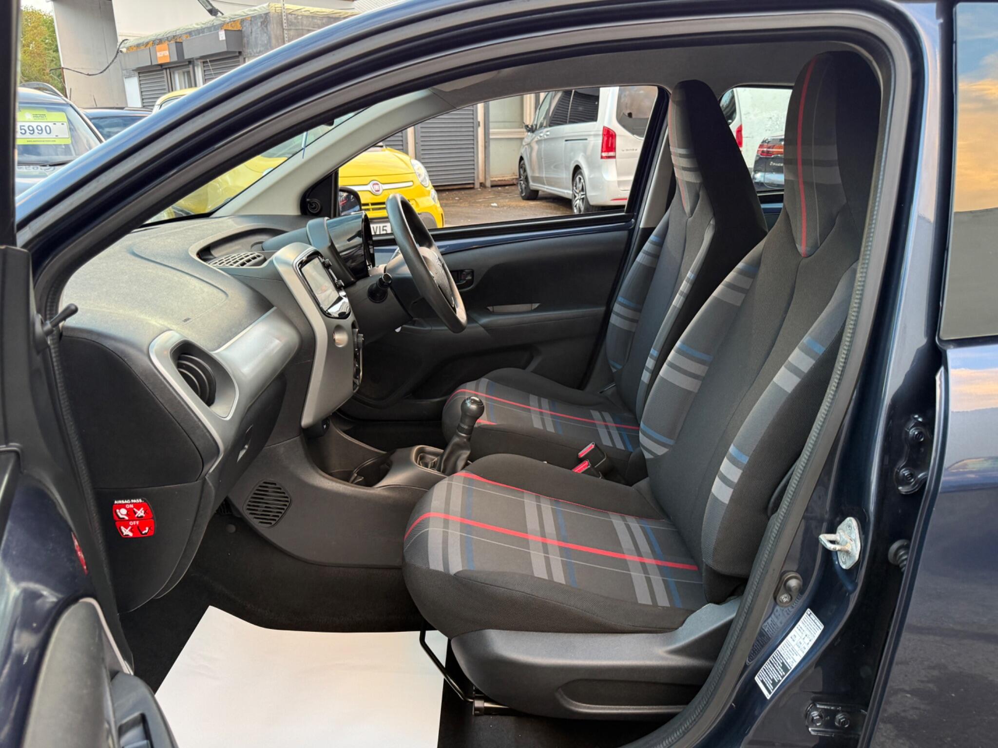 Peugeot 108 - Image 42