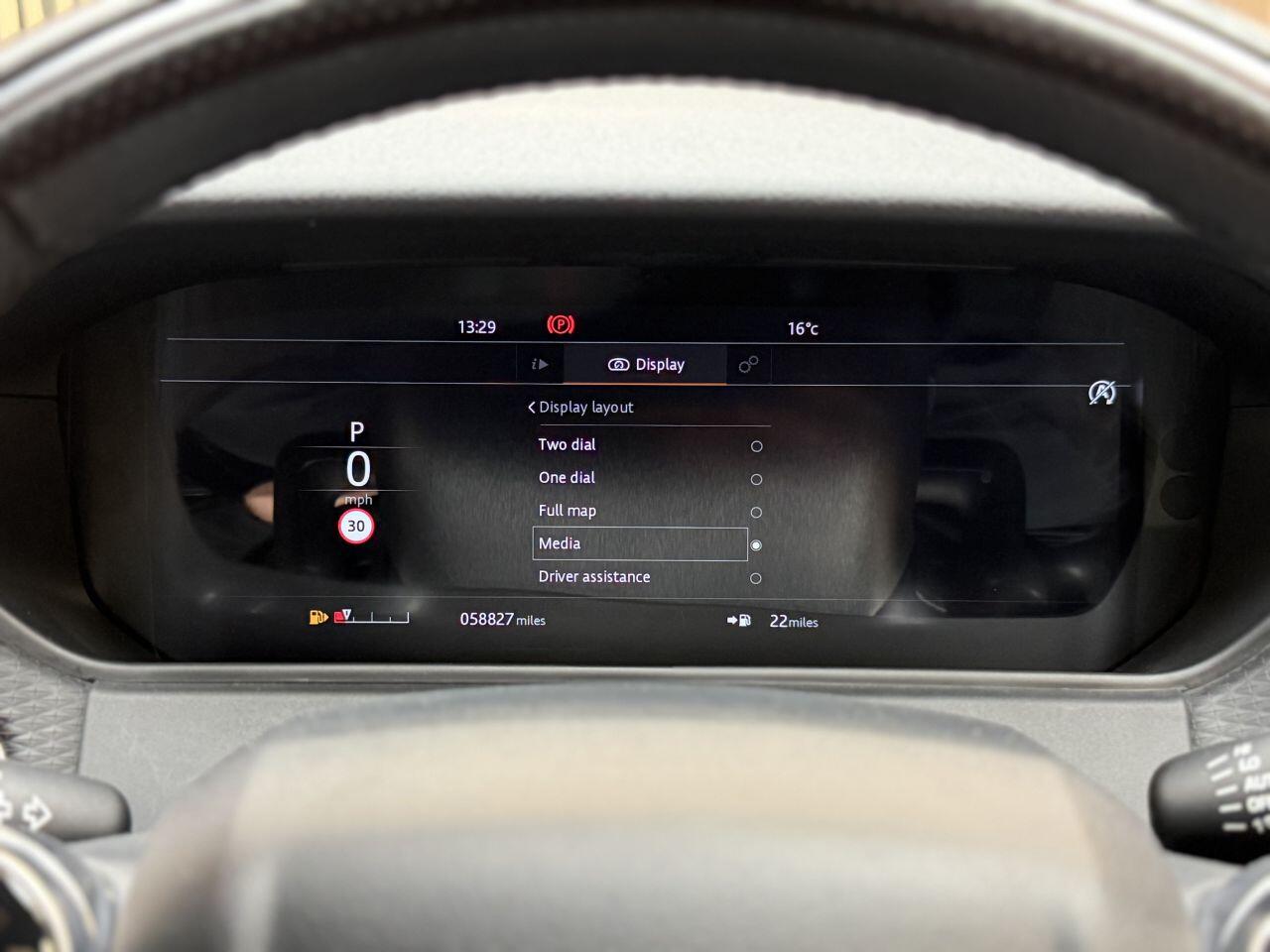 Land Rover Range Rover Velar view 45