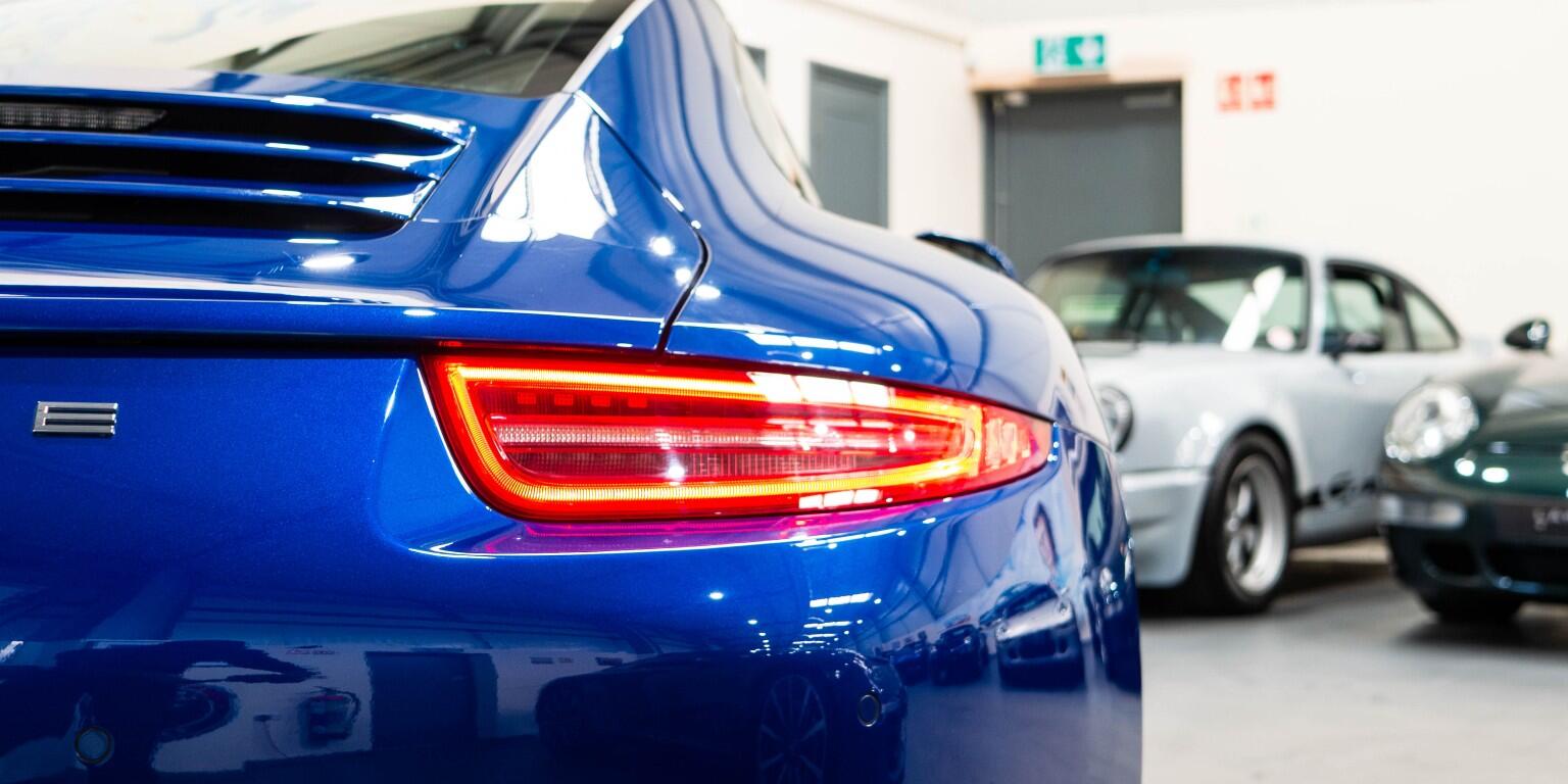 Porsche 911 view 46