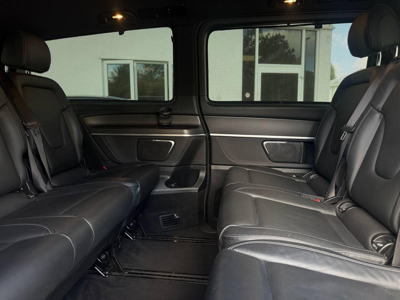 Mercedes-Benz V-Class view 14