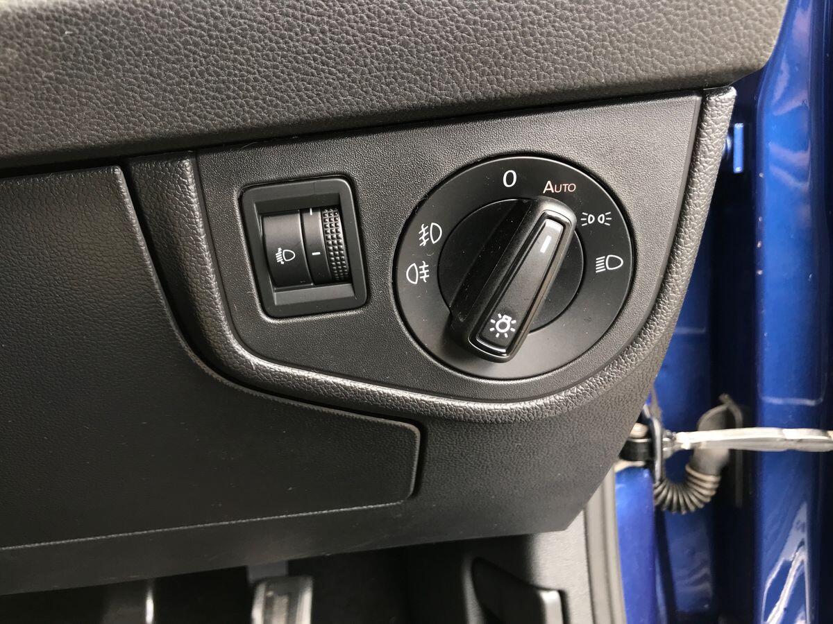 Volkswagen Polo view 19