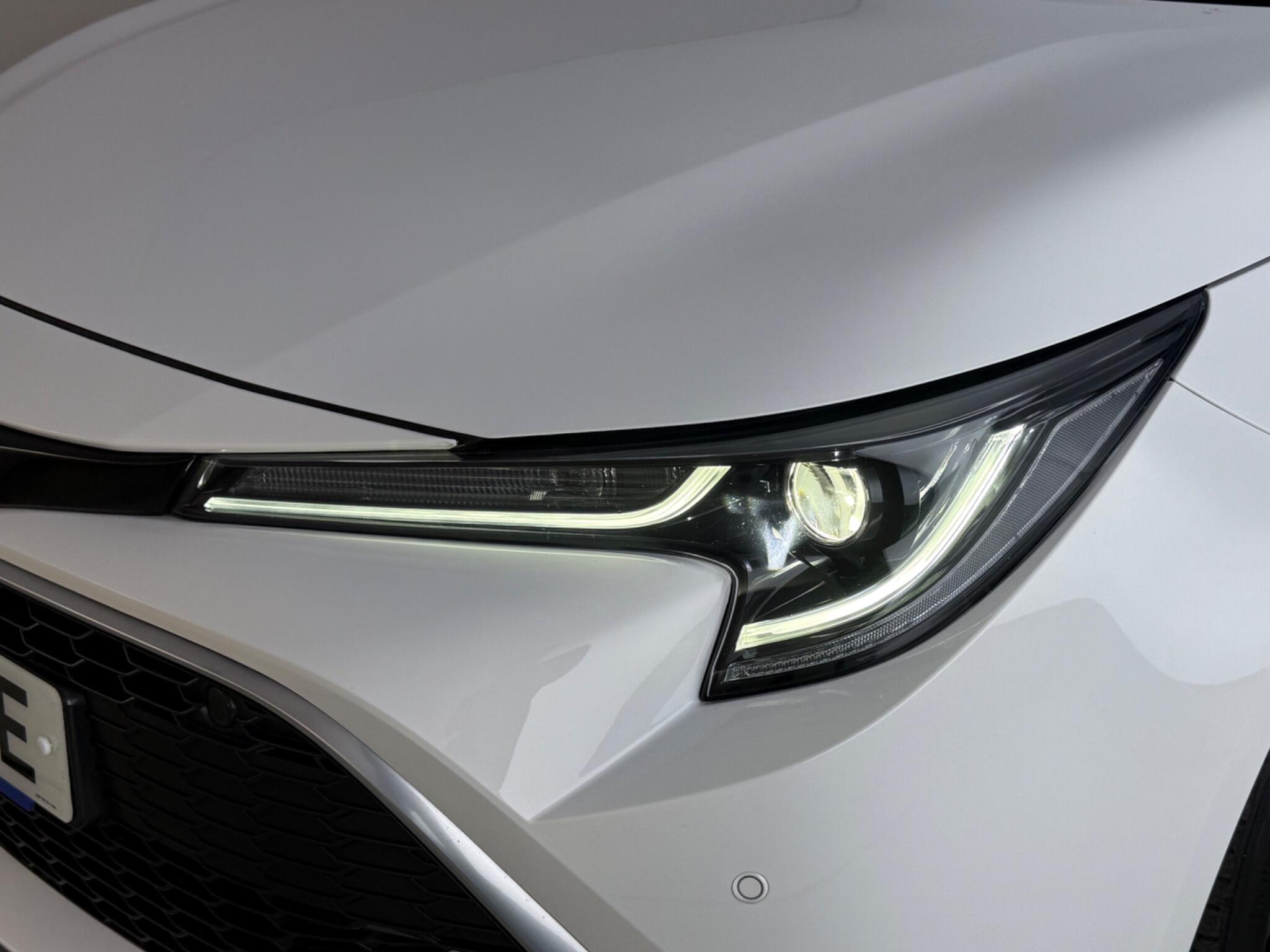 Toyota Corolla view 4