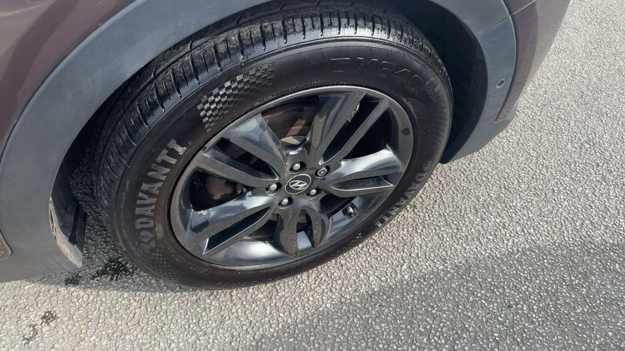 Hyundai Santa FE view 17