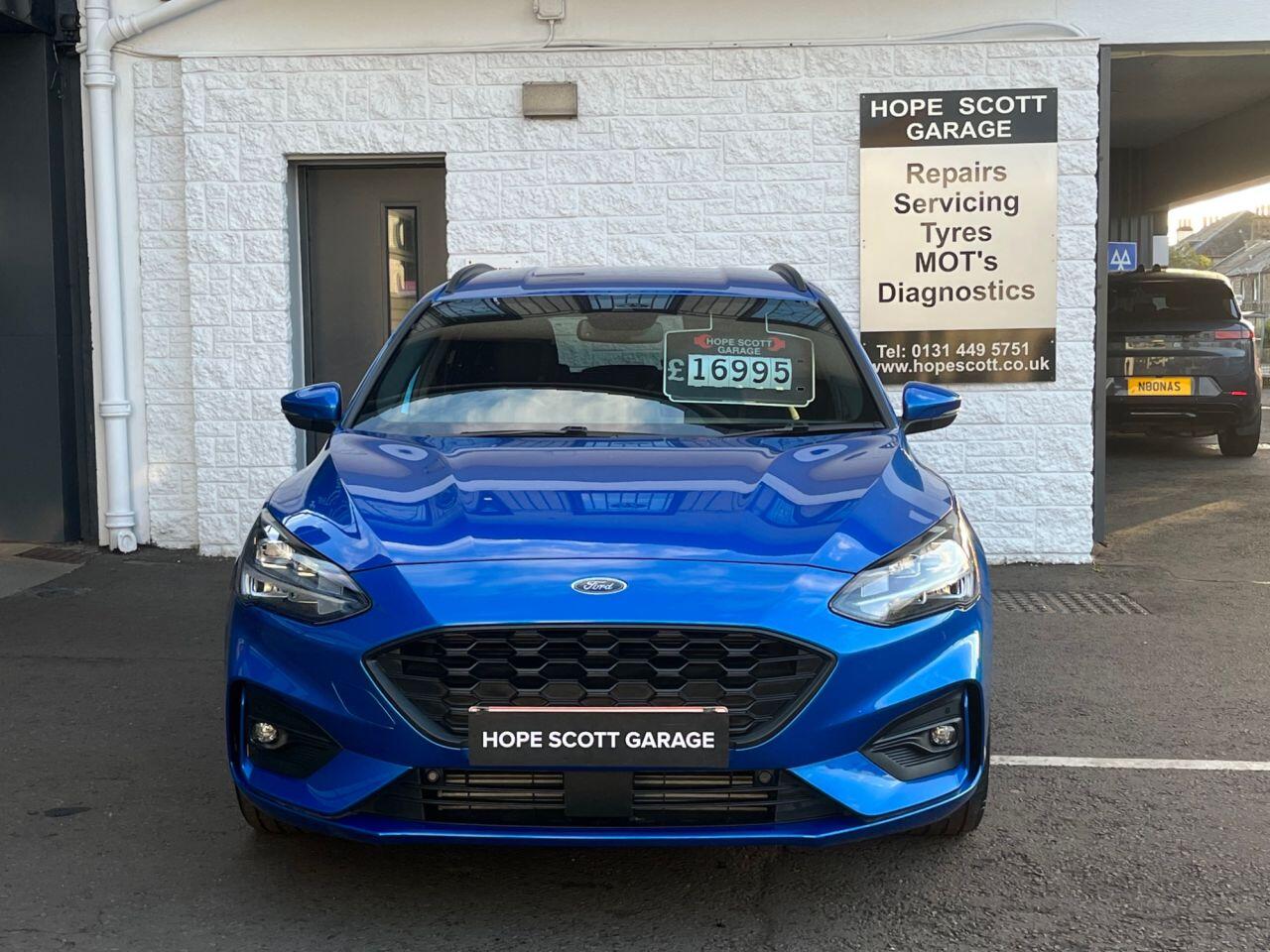 Ford Focus view 4