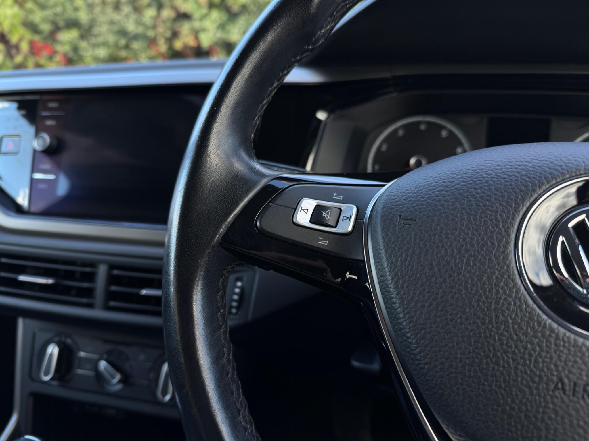 Volkswagen Polo view 25