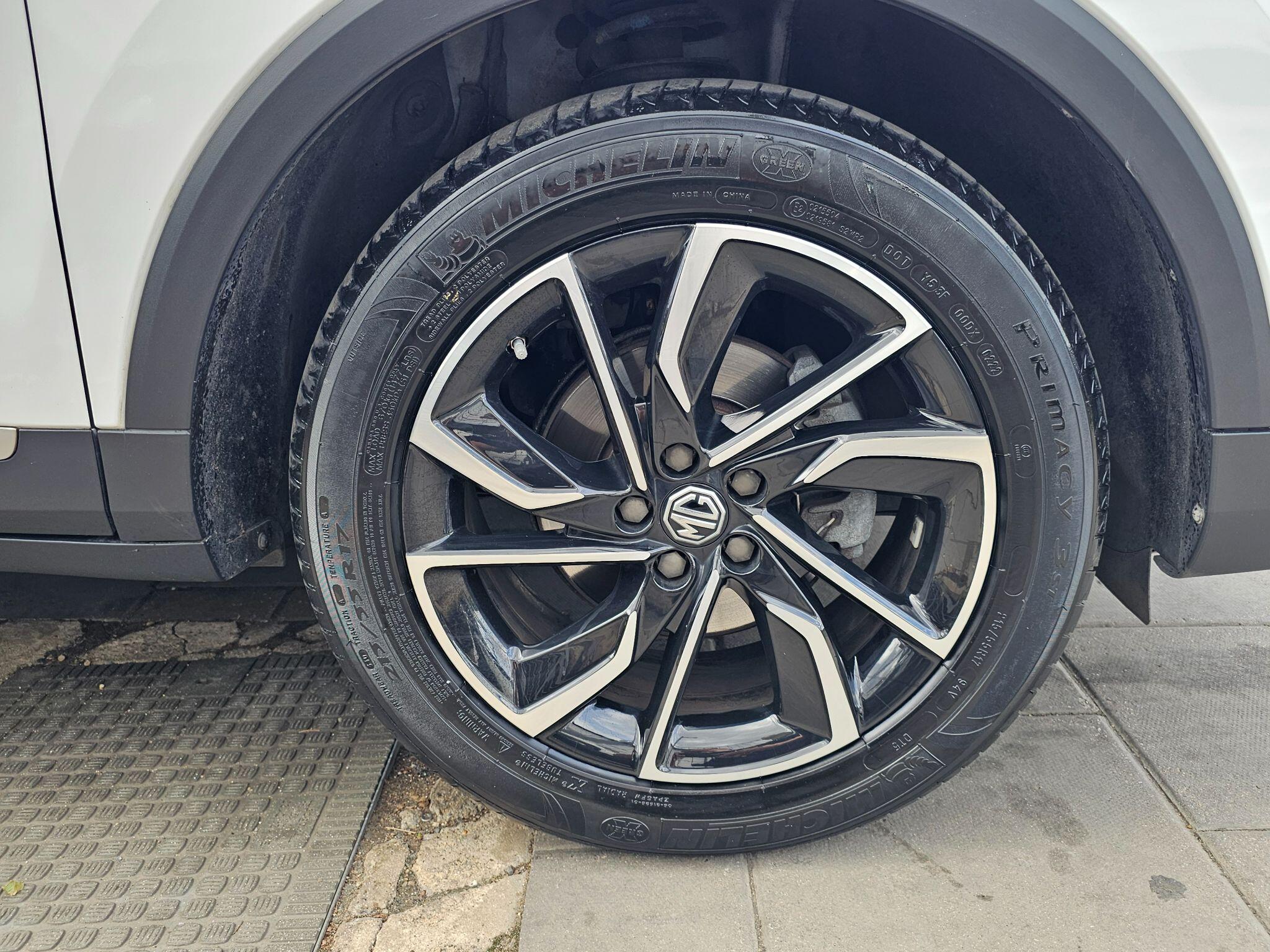 MG ZS view 81