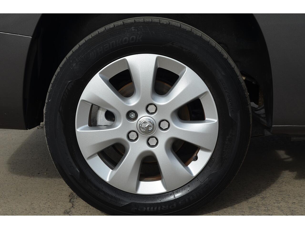 Vauxhall Combo Life view 46