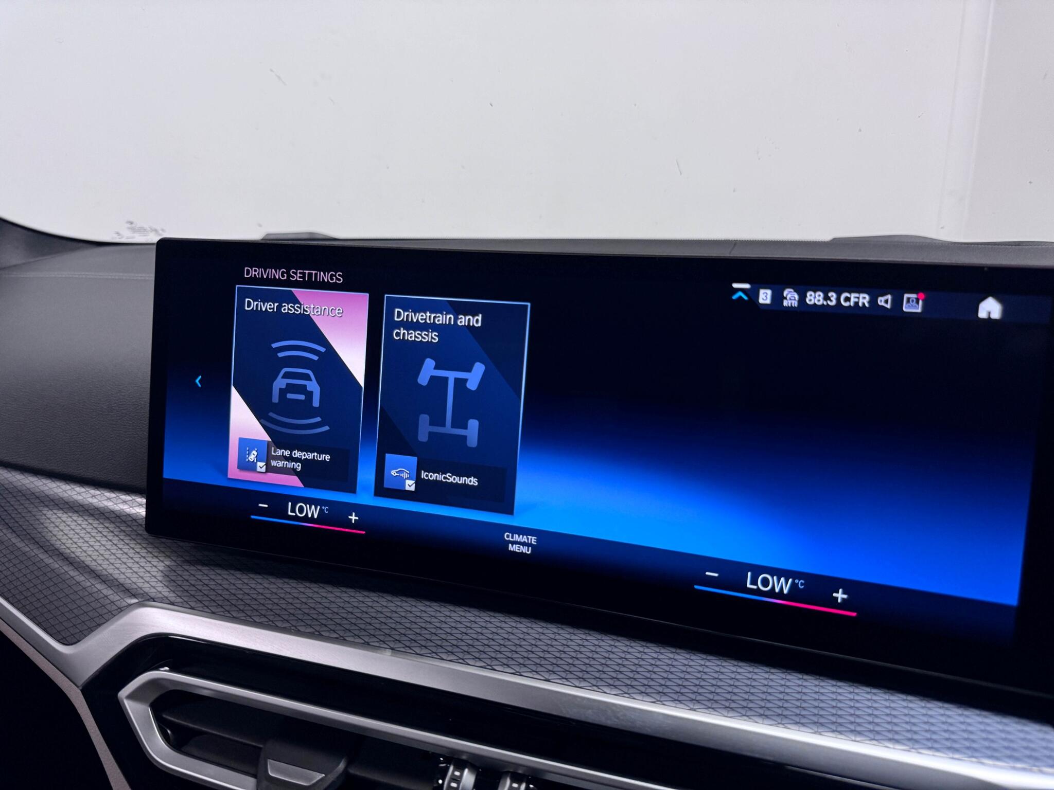BMW 3 Series view 55