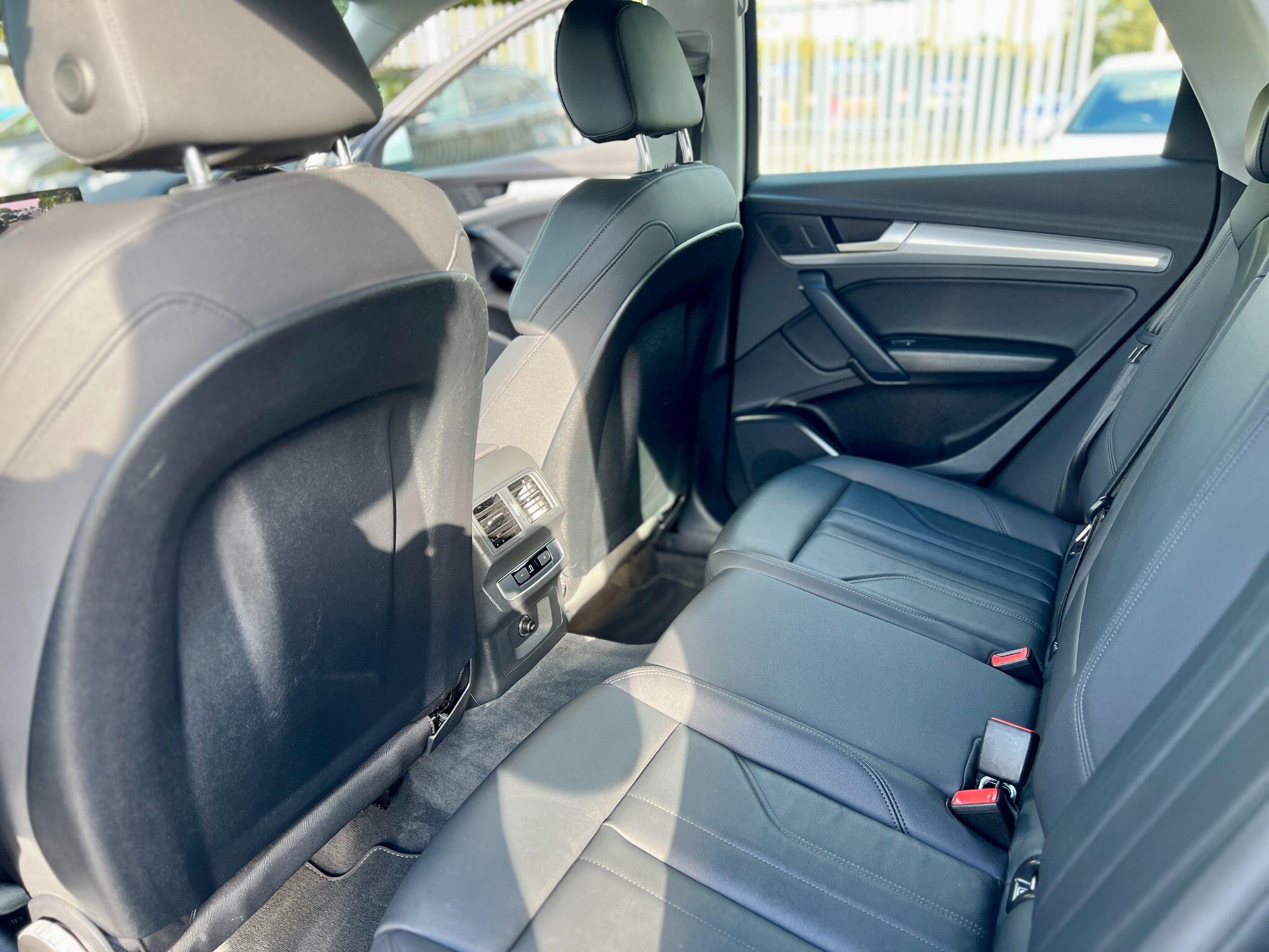 Audi Q5 view 20