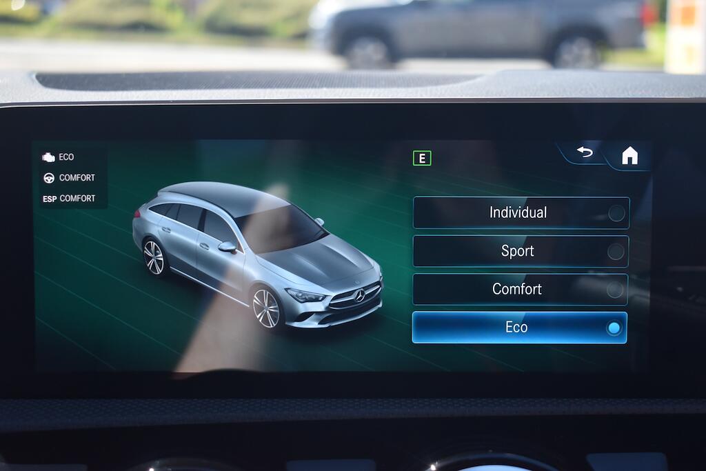 Mercedes-Benz Cla view 67