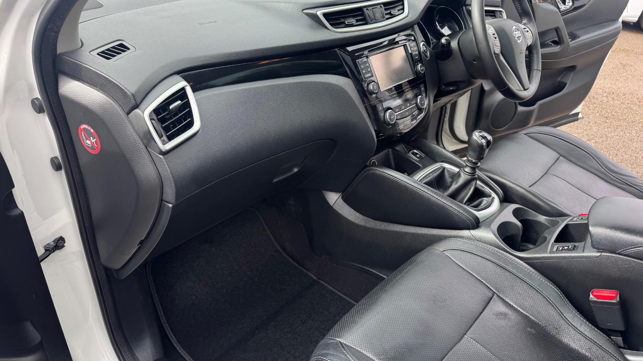 Nissan Qashqai view 35