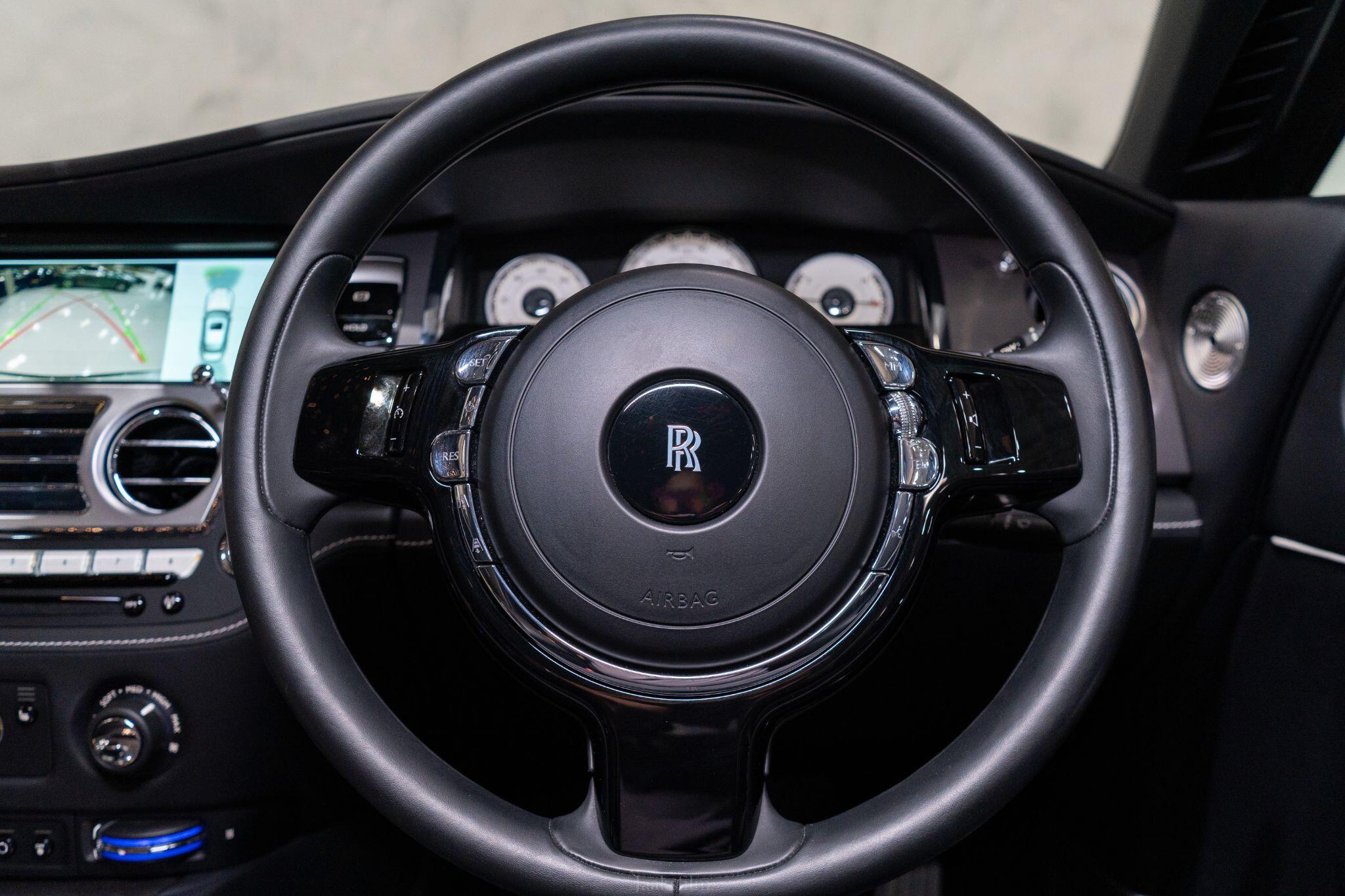 Rolls-Royce Wraith view 32