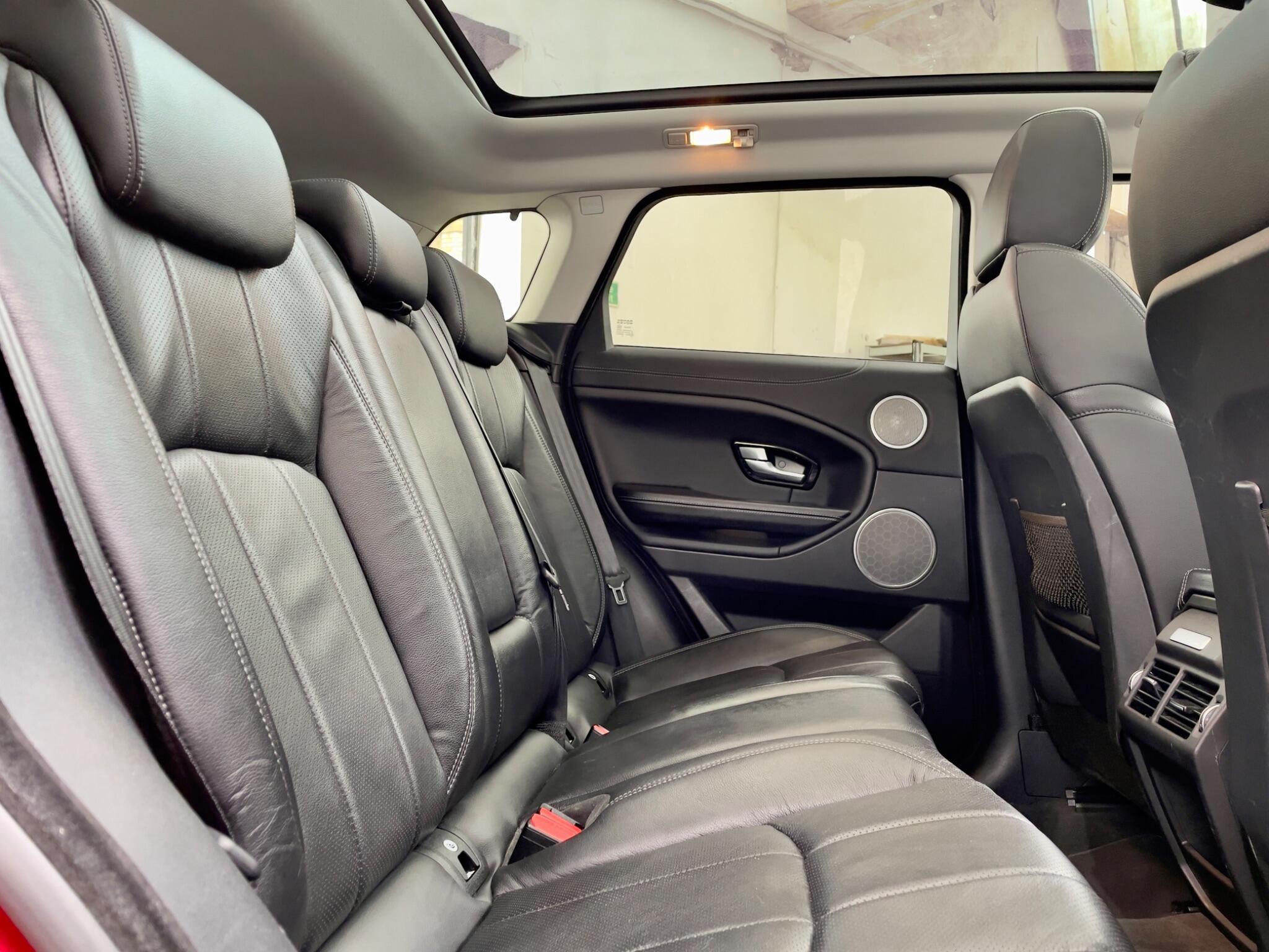 Land Rover Range Rover Evoque view 41