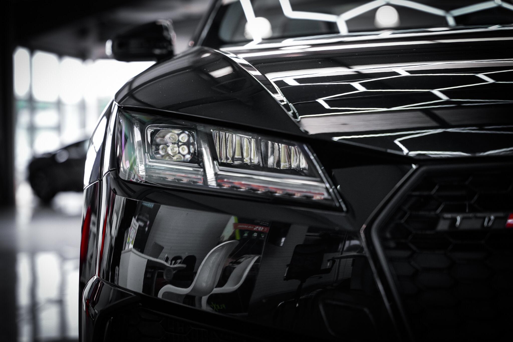 Audi TT RS view 33
