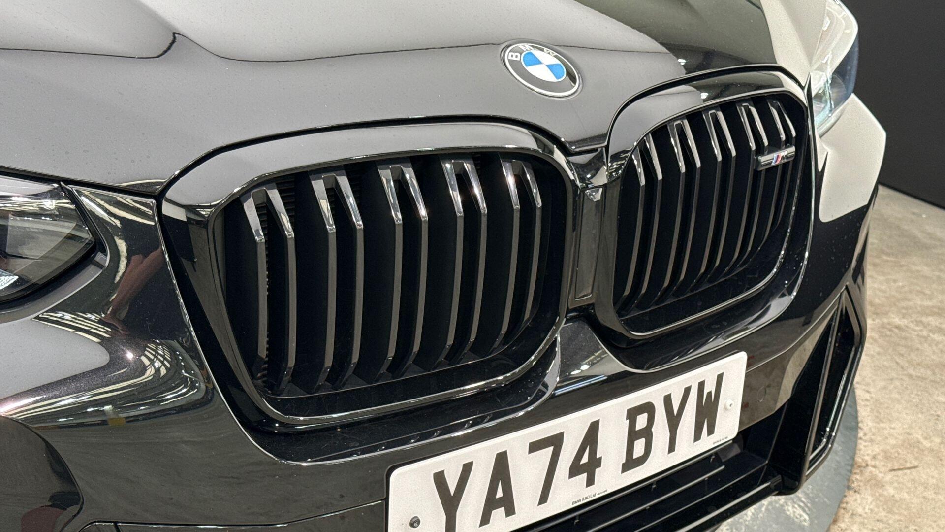 BMW X4 view 33