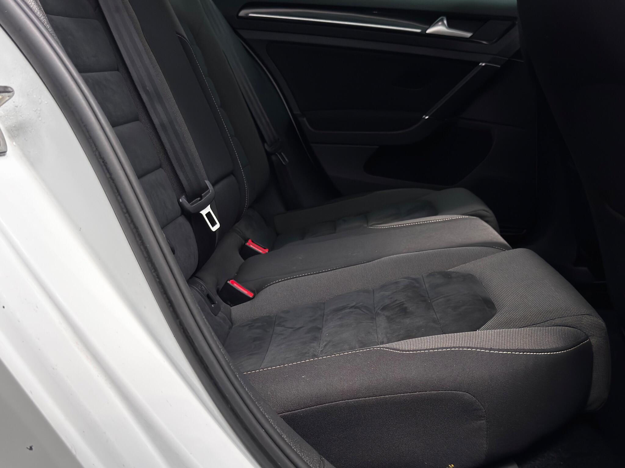 Volkswagen Golf view 28