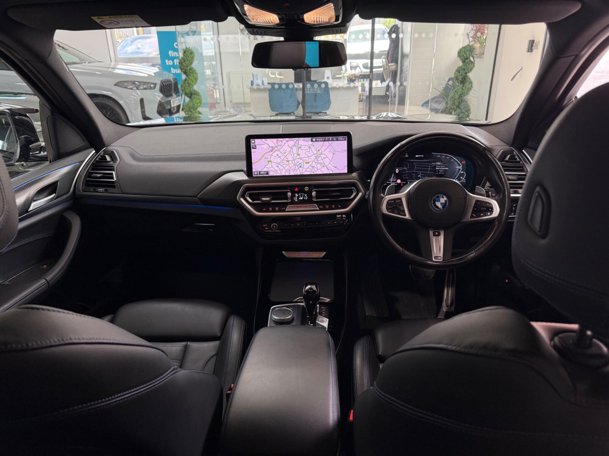 BMW X3 view 8