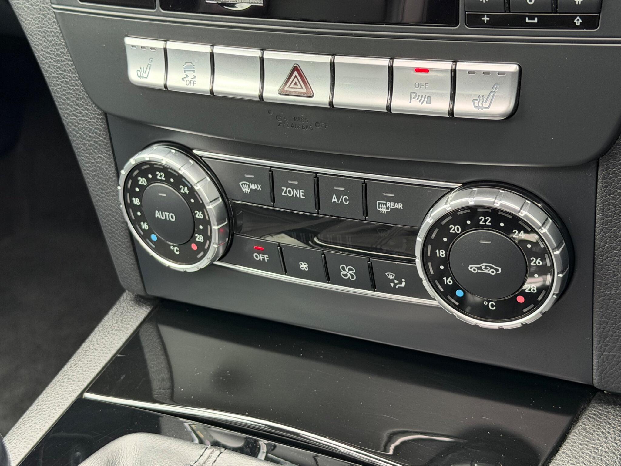 Mercedes-Benz C-Class view 40