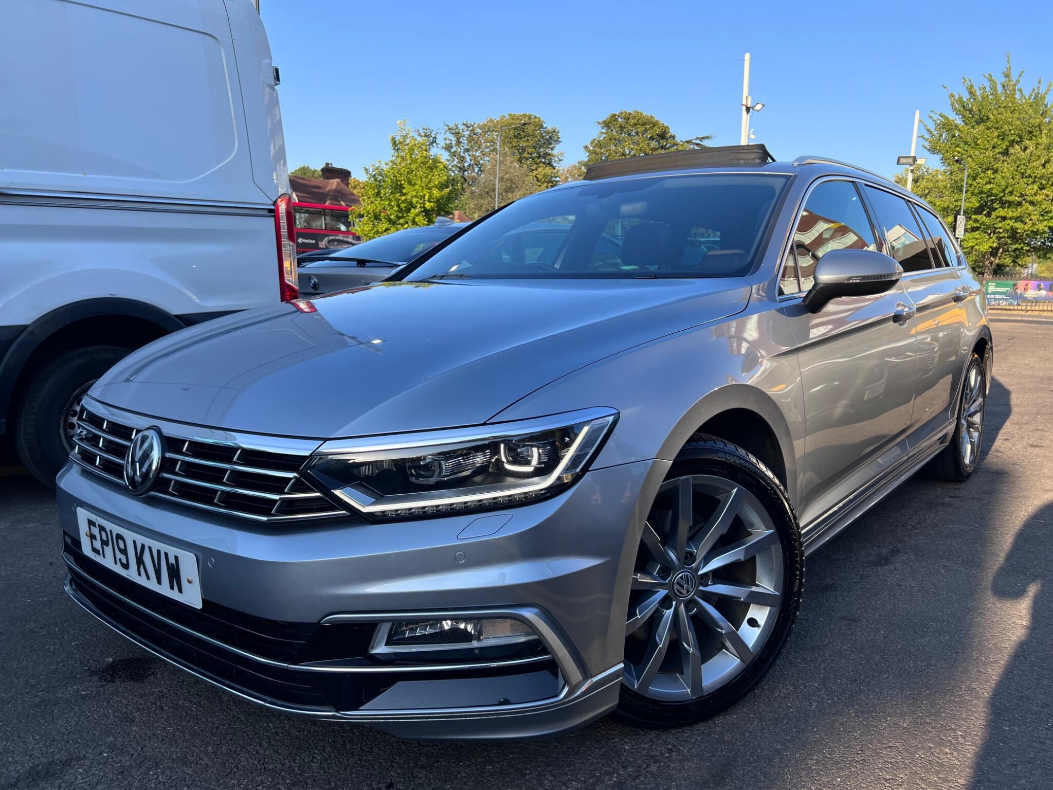 Volkswagen Passat view 7