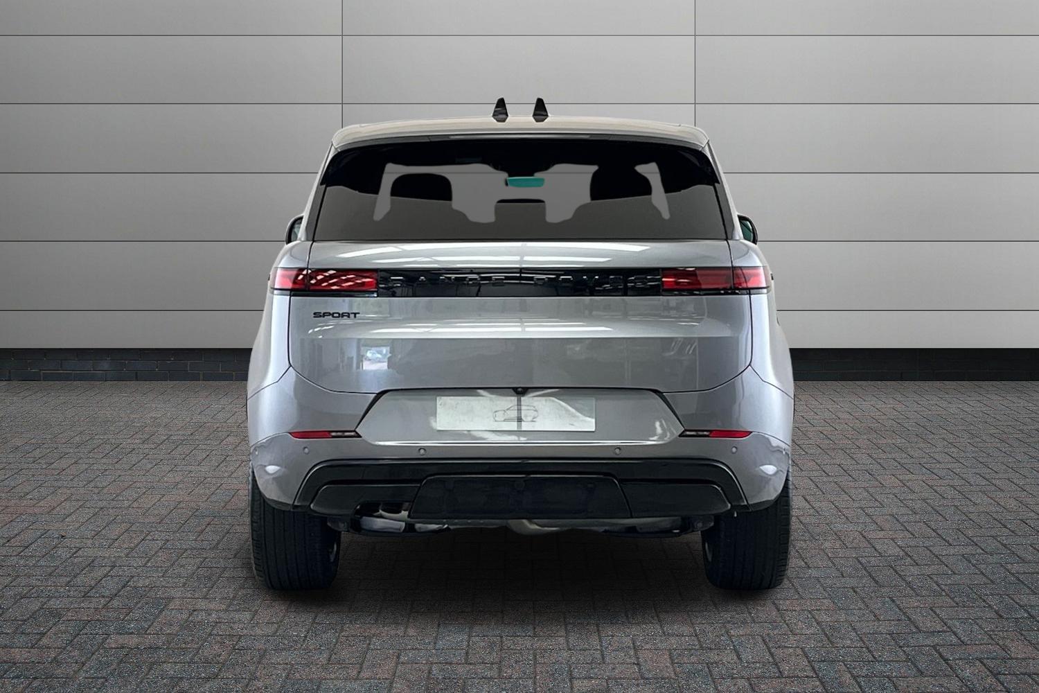 Land Rover Range Rover Sport view 6