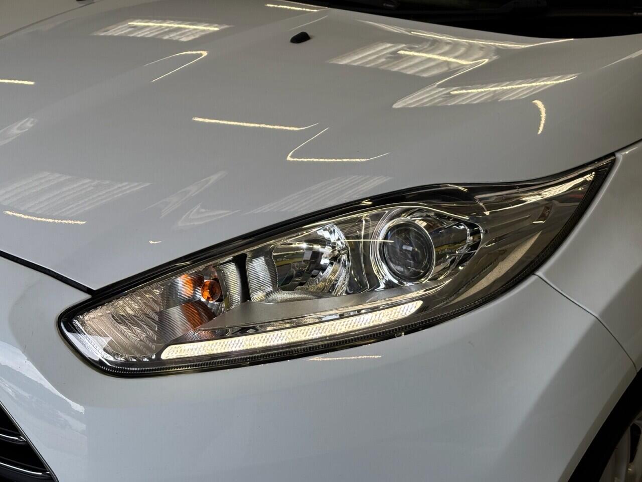 Ford Fiesta view 37