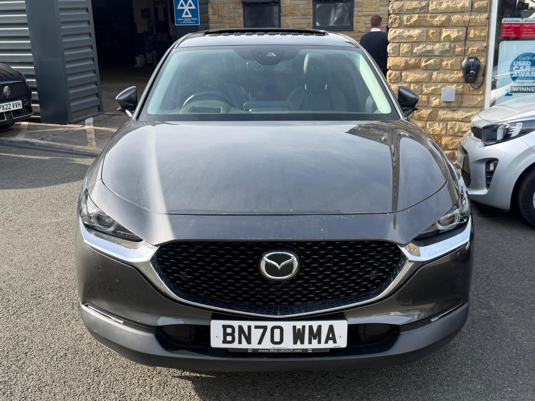 Mazda CX-30 view 3