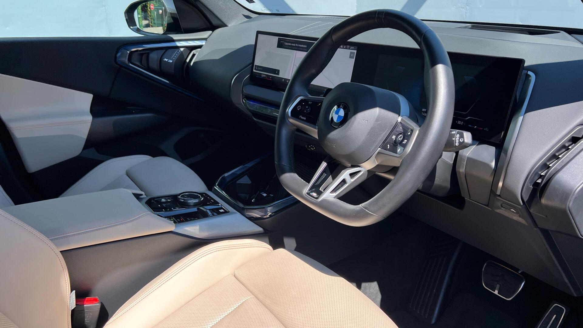 BMW X3 view 6