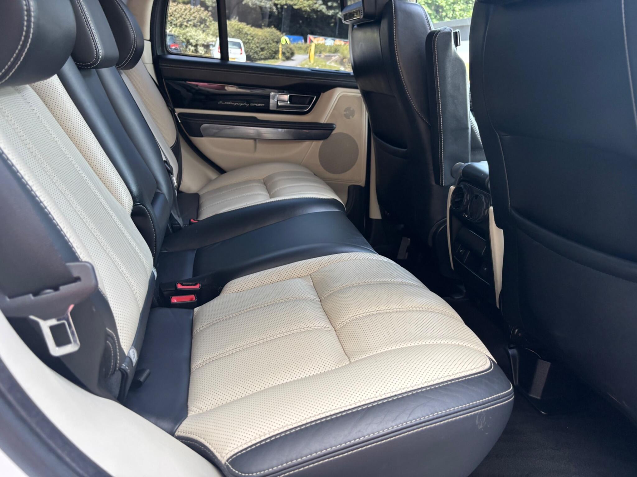 Land Rover Range Rover Sport view 15
