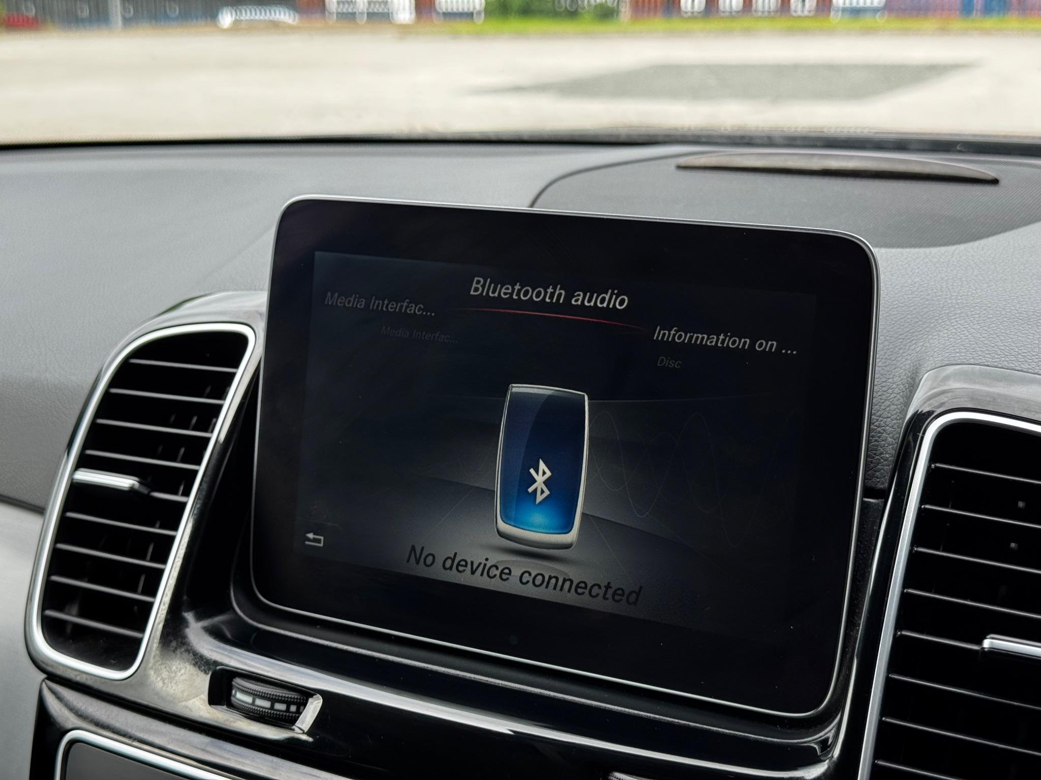 Mercedes-Benz Gle view 24