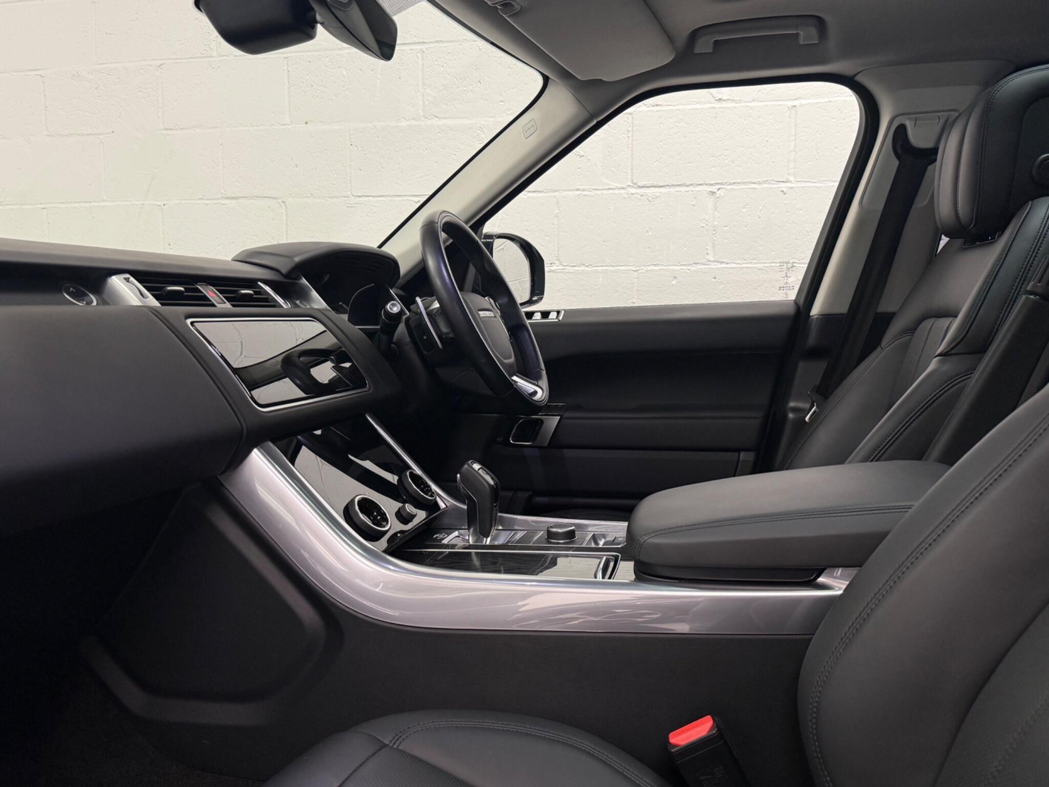 Land Rover Range Rover Sport view 23