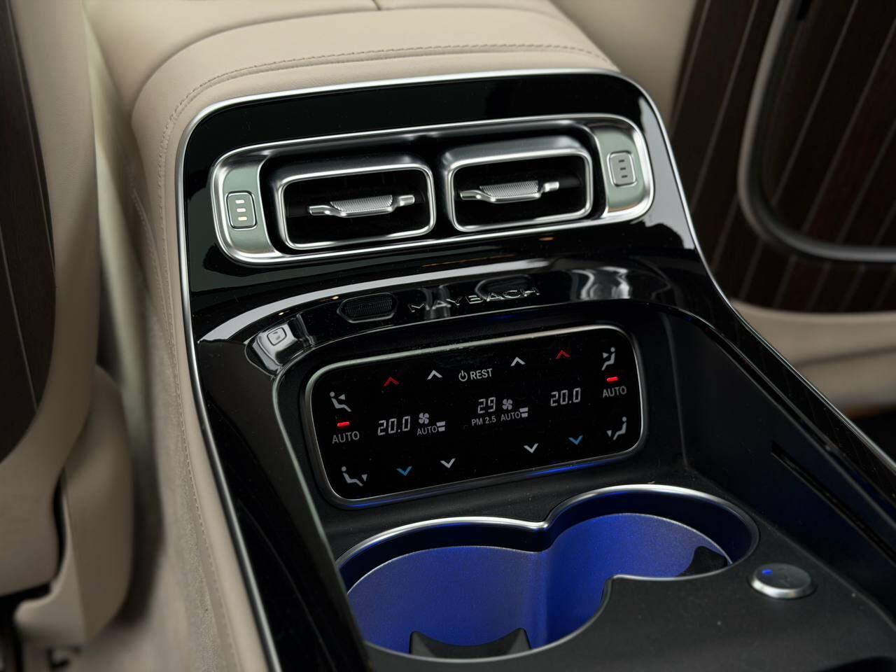 Mercedes-Benz S-Class view 51
