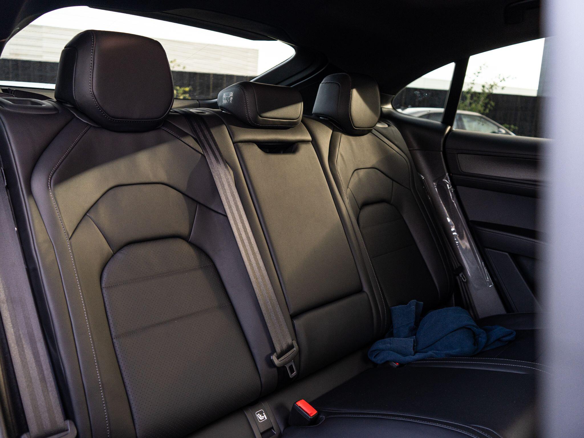 Porsche Cayenne view 23